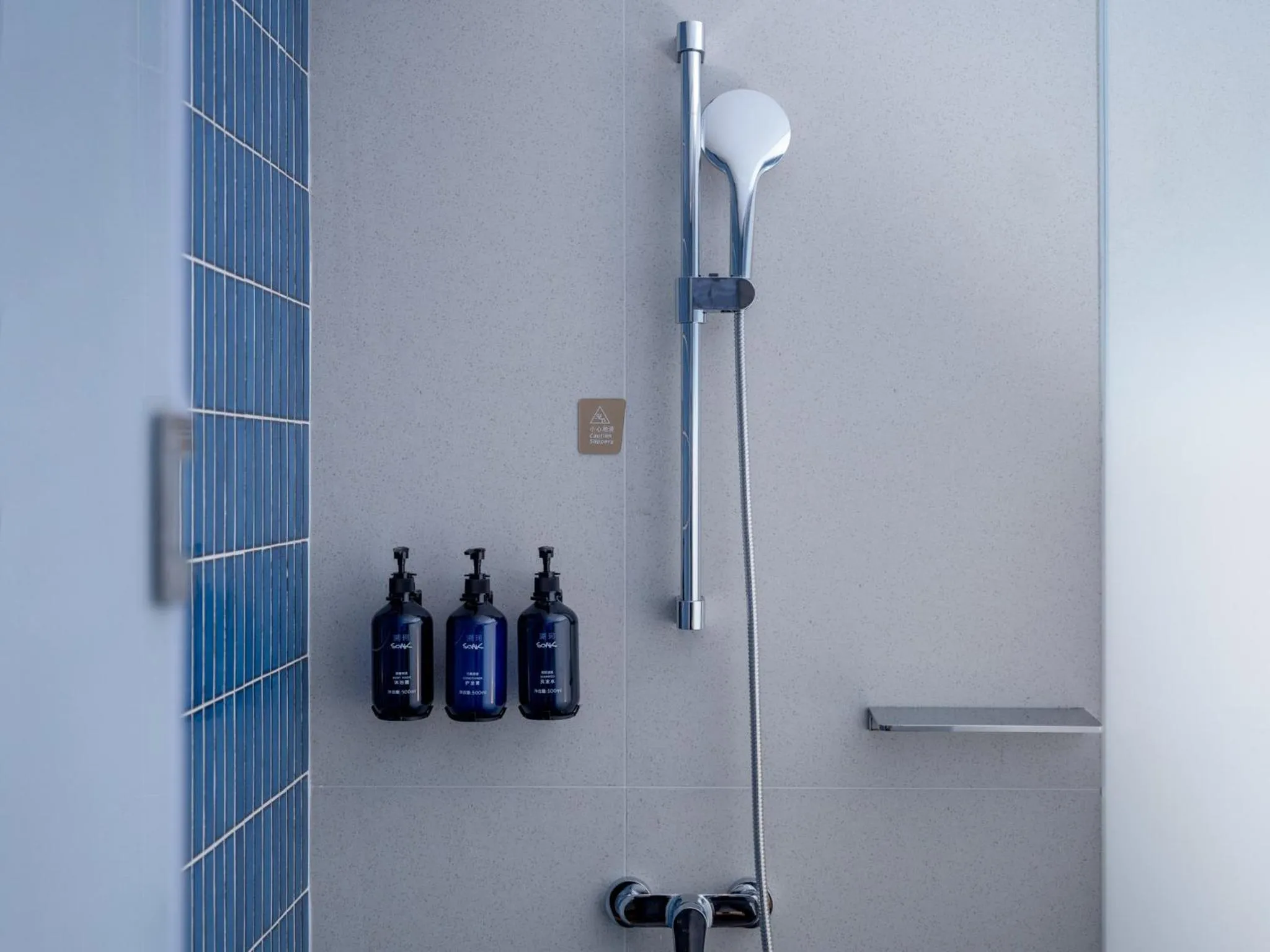 Standard Room with Two Single Beds in Holiday Inn Express Chengdu Shuangliu Chuanda Road by IHG