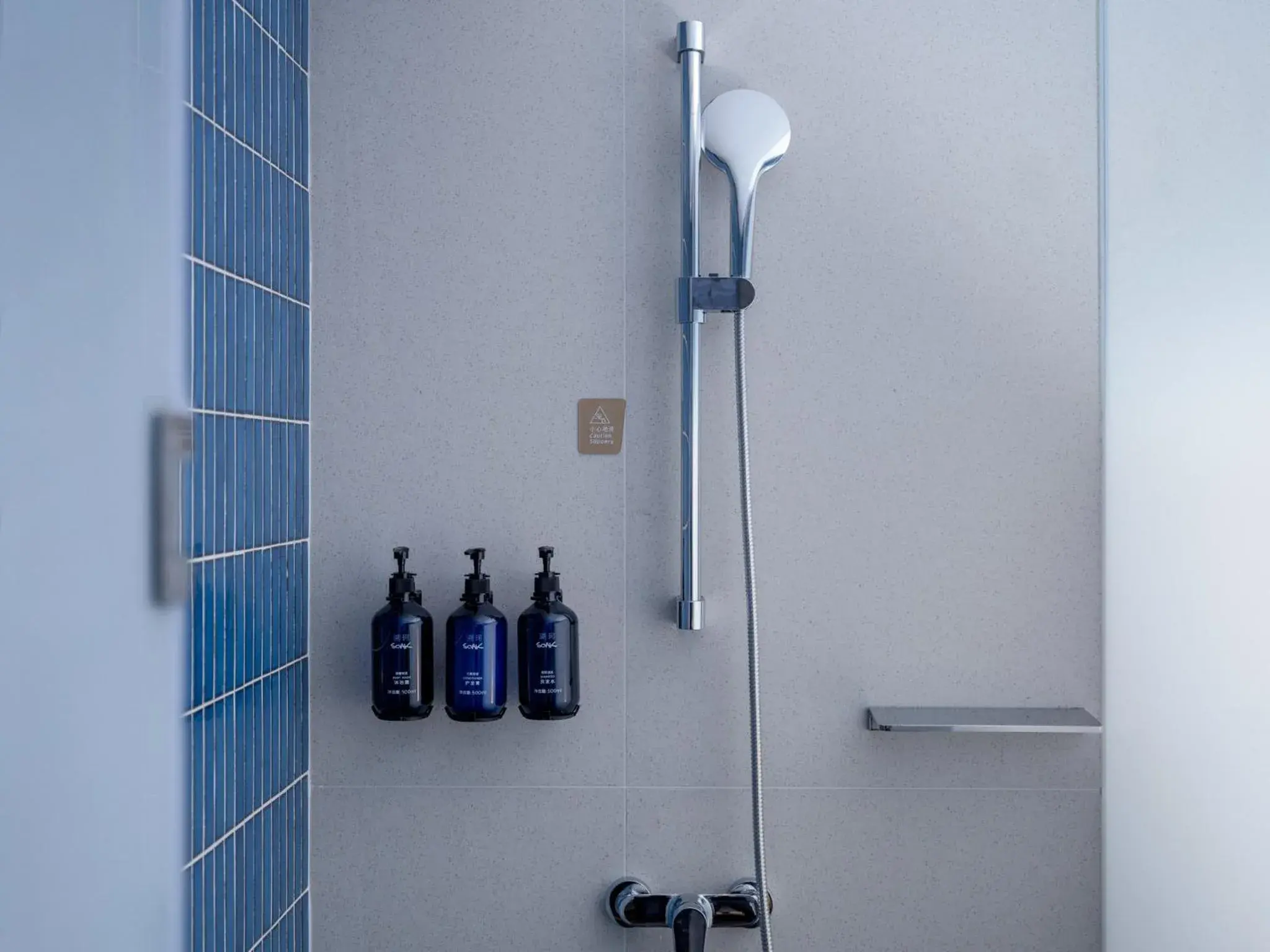 Standard Room with Two Single Beds in Holiday Inn Express Chengdu Shuangliu Chuanda Road by IHG Standard Room with Two Single Beds in Holiday Inn Express Chengdu Shuangliu Chuanda Road by IHG