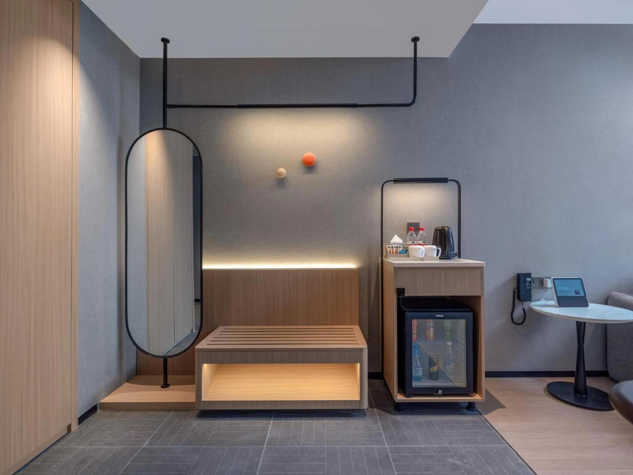 Photo of the whole room, Bed in Holiday Inn Express Chengdu Shuangliu Chuanda Road by IHG