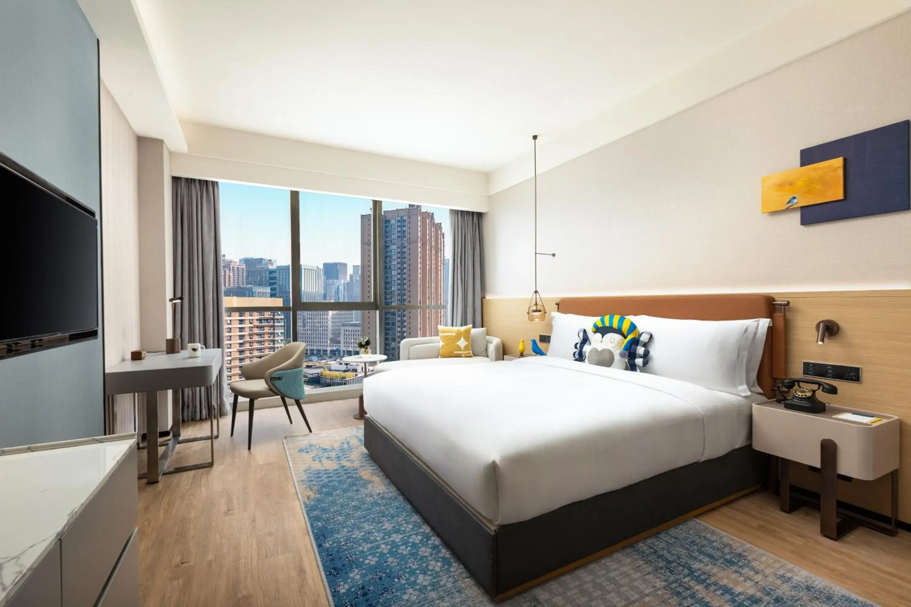 Standard King Room with City View in voco Chengdu High-Tech Standard King Room with City View in voco Chengdu High-Tech