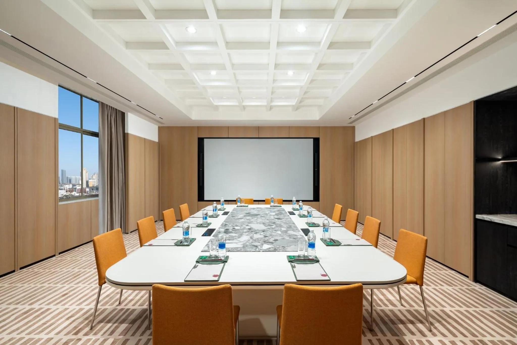 Meeting/conference room in Atwell Suites Hefei City Center by IHG