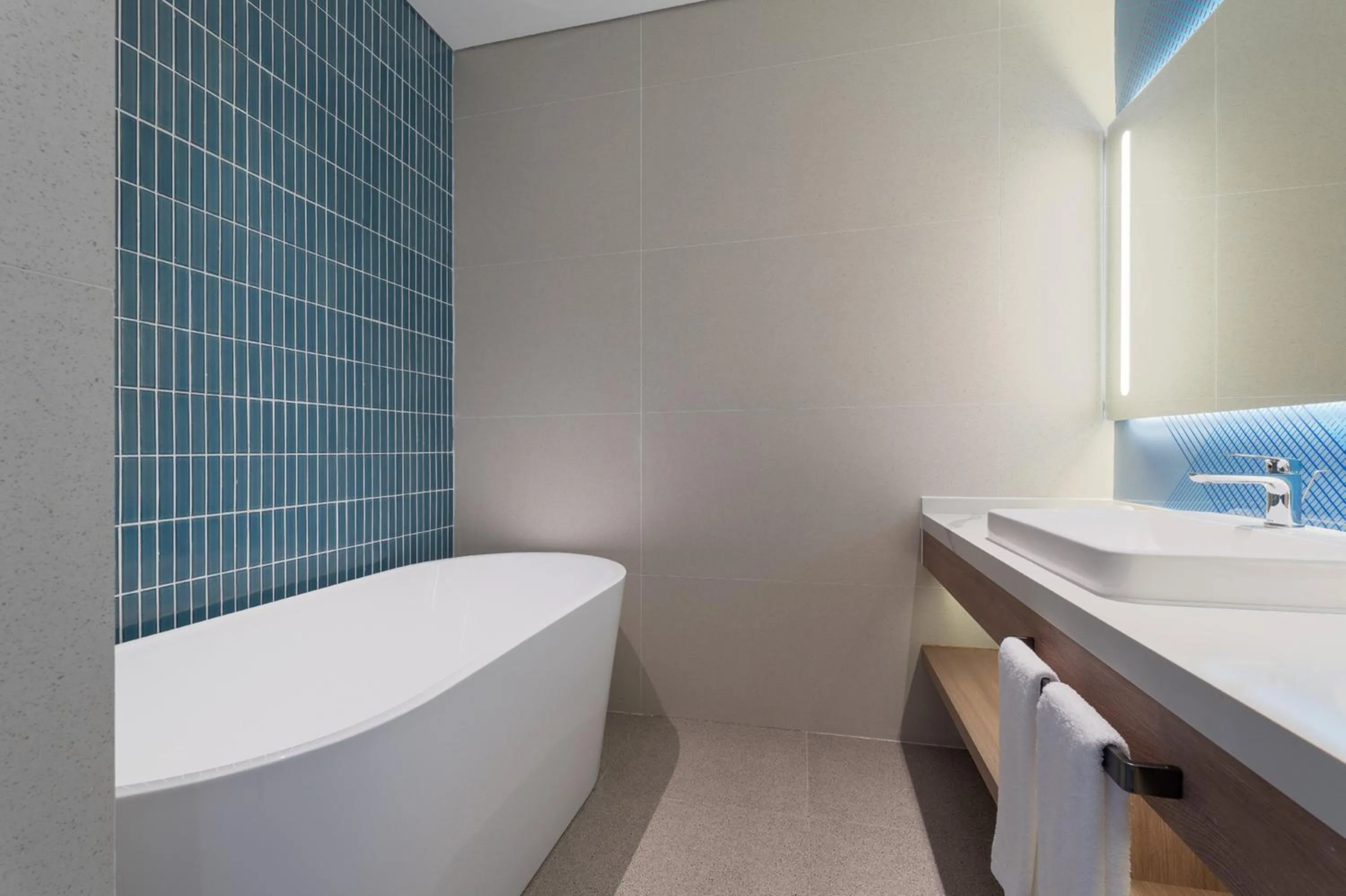 Bathroom in Holiday Inn Express Chongqing Liangjiang Yufu by IHG