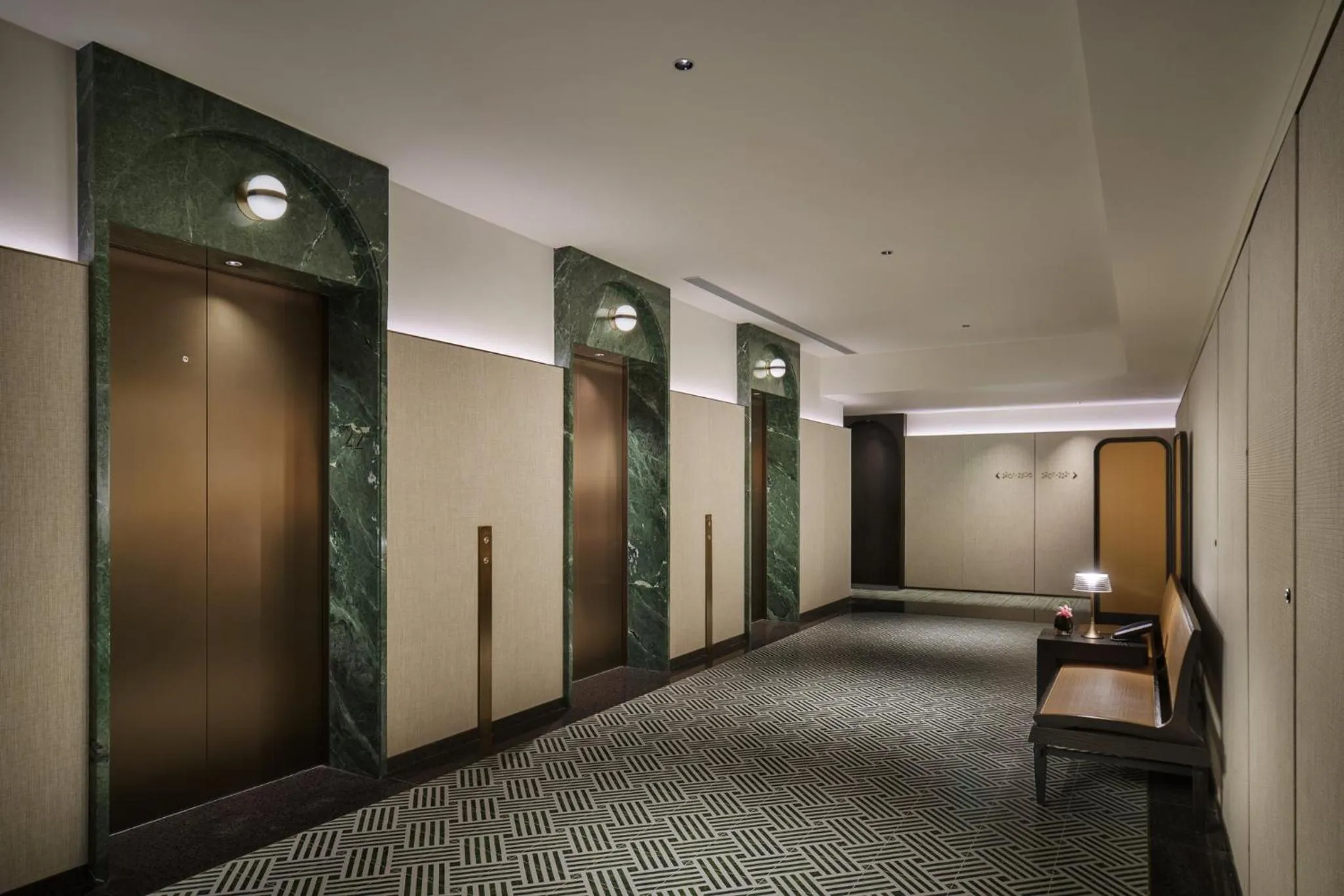 Lobby or reception in Hotel Indigo Zhuhai Xiangzhou by IHG