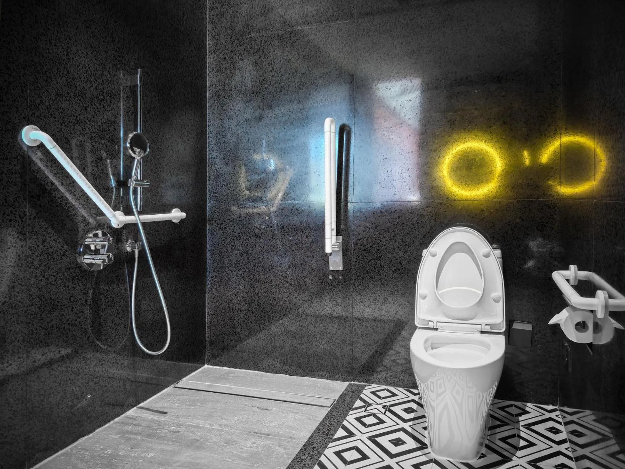 Photo of the whole room in Hotel Indigo Zhuhai Xiangzhou by IHG