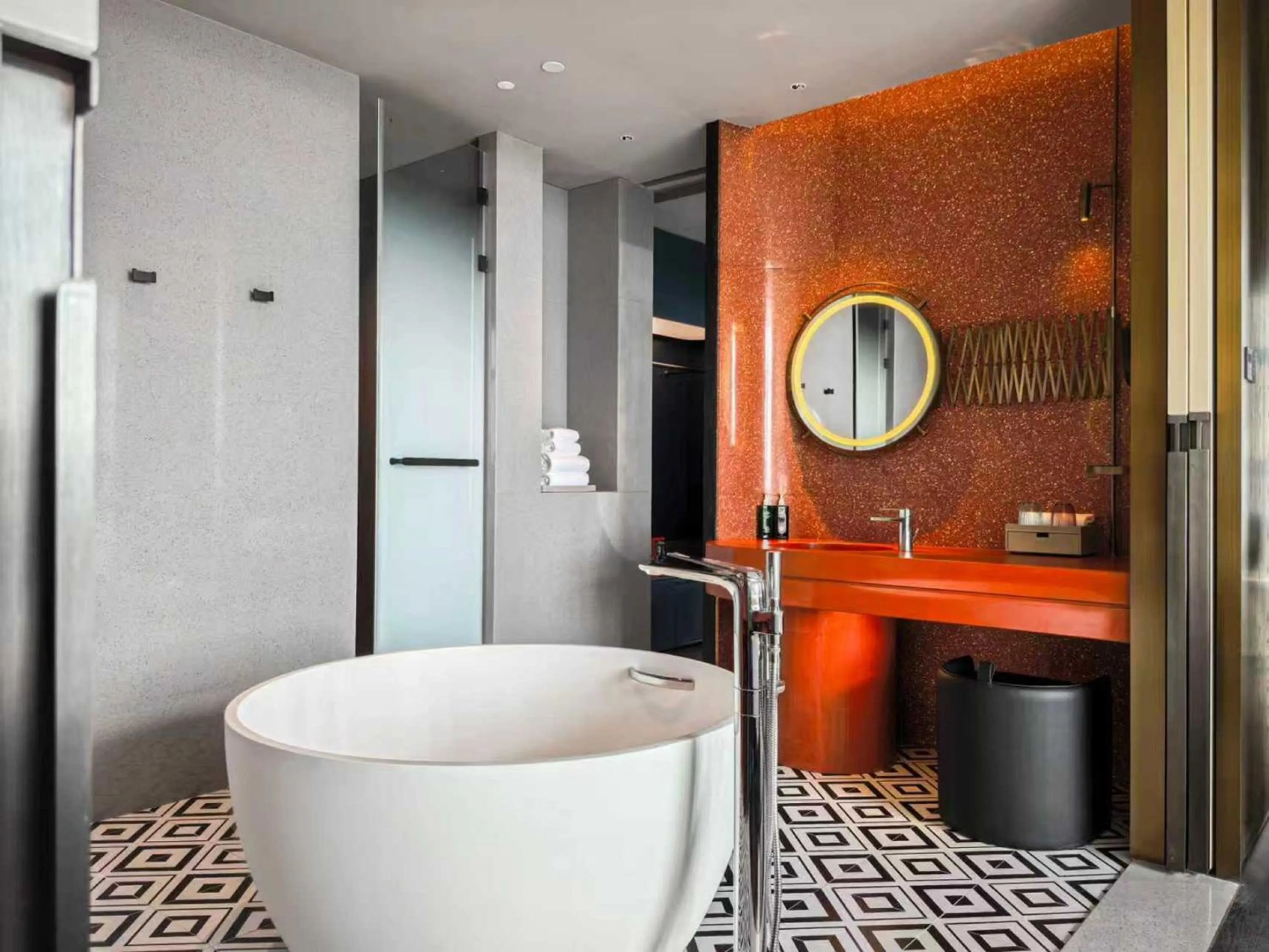 Photo of the whole room in Hotel Indigo Zhuhai Xiangzhou by IHG