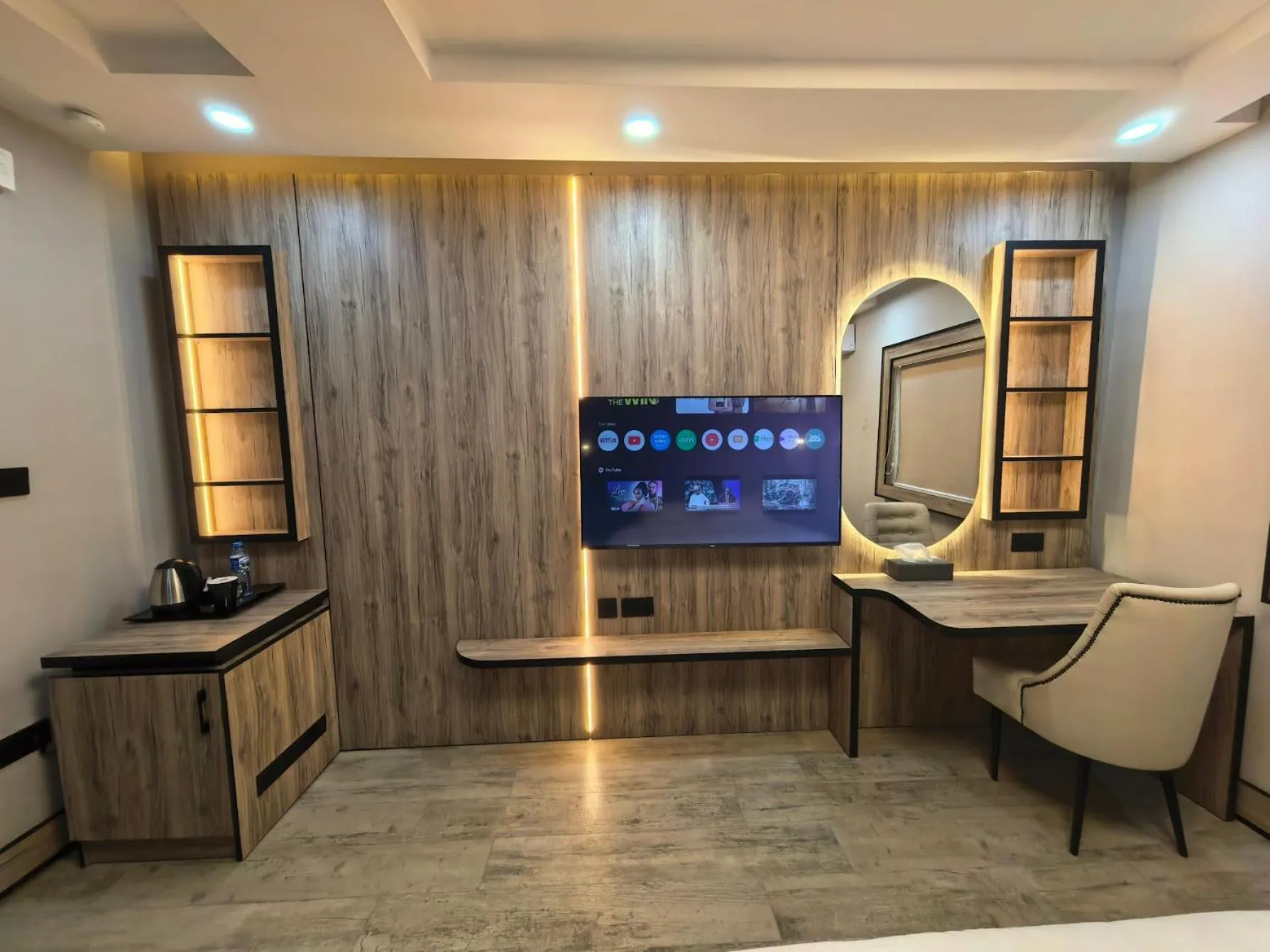Deluxe King Room in The Westbury Inn