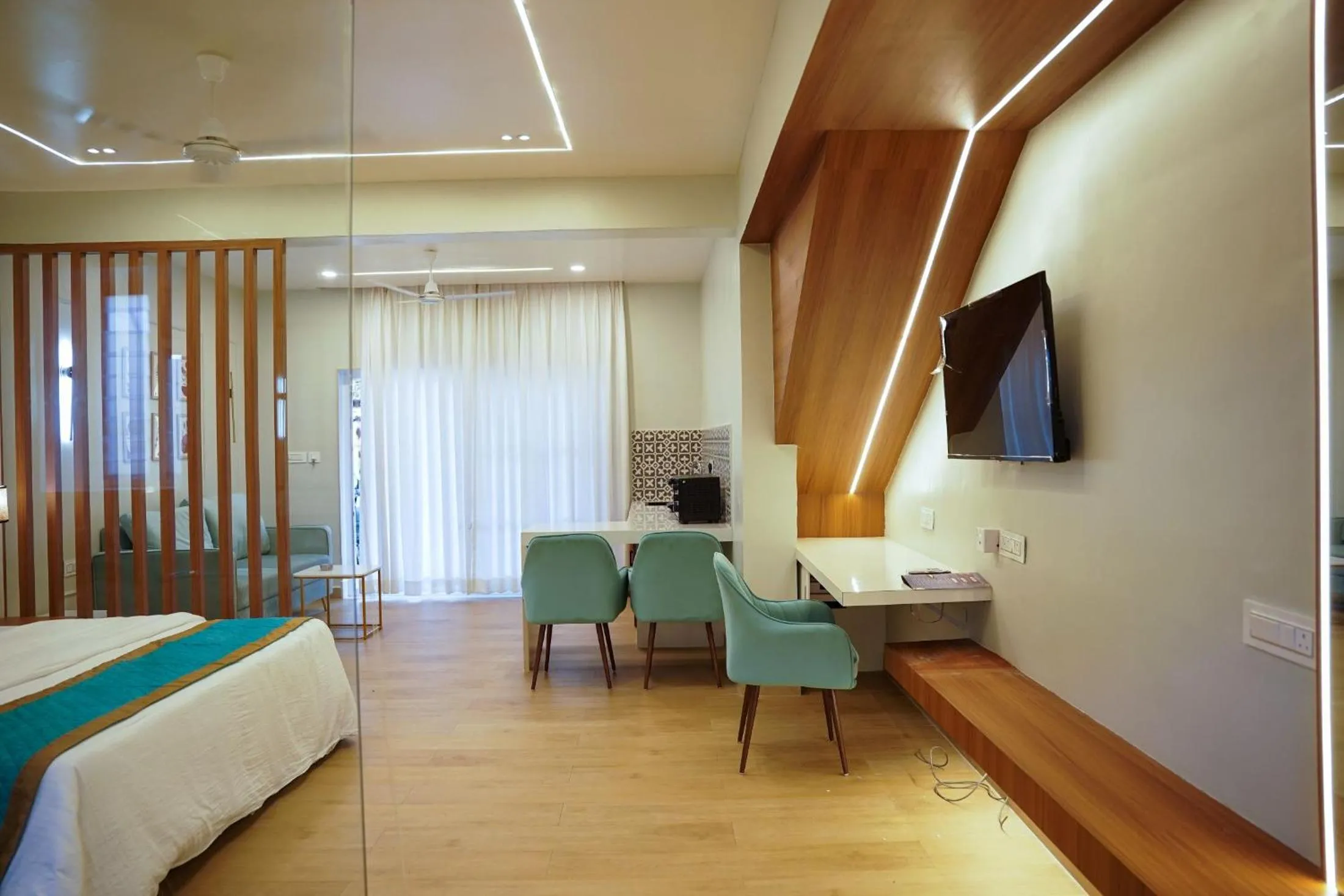 Living room, Bed in Ondas Do Mar Beach Resort Phase 2