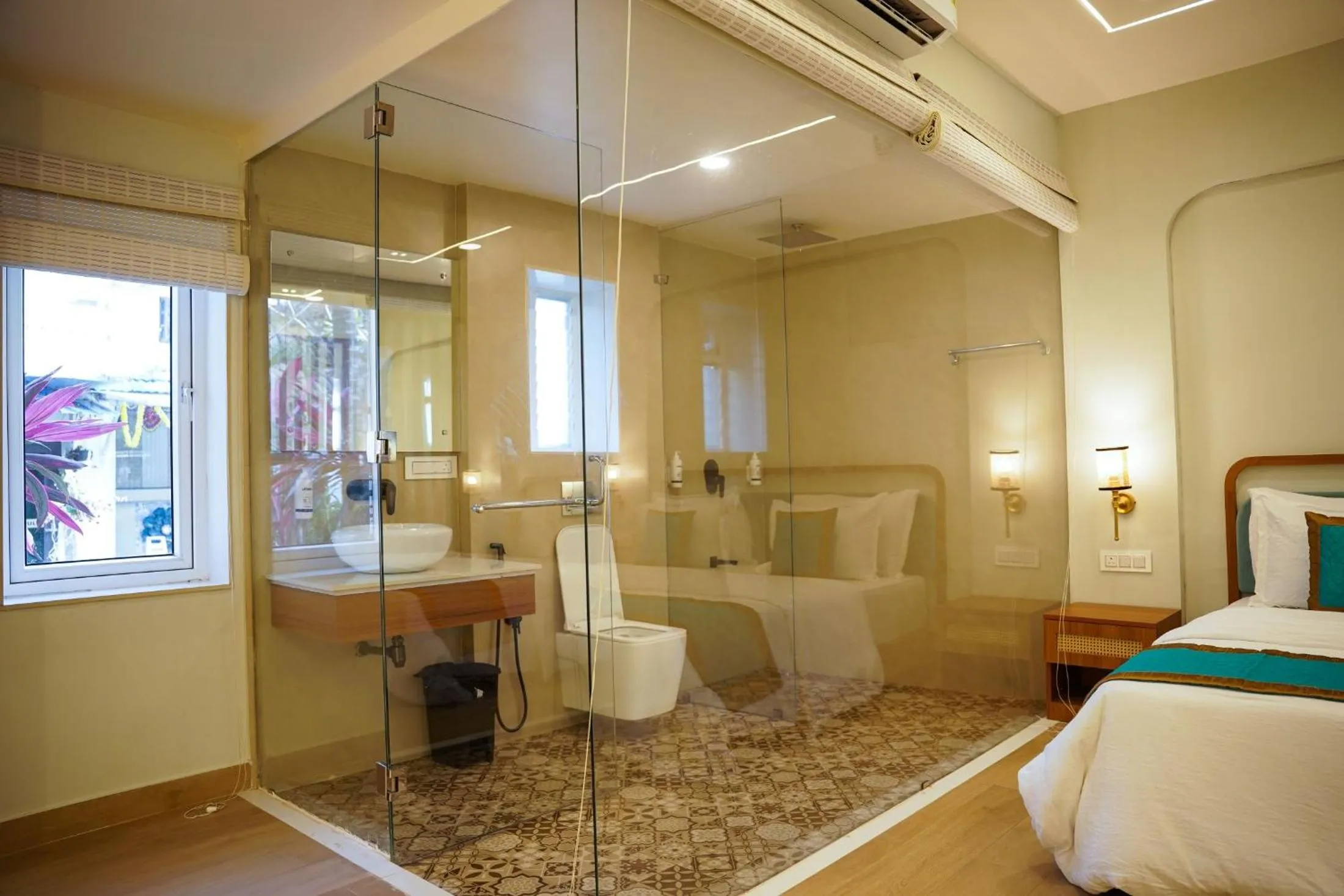 Bathroom, Bed in Ondas Do Mar Beach Resort Phase 2