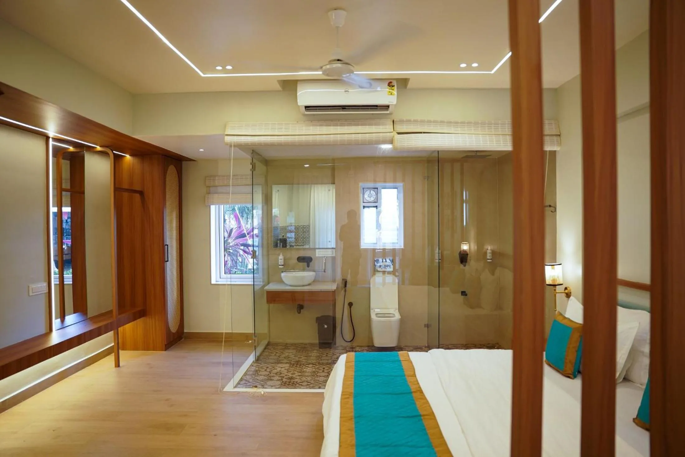 Photo of the whole room, Bed in Ondas Do Mar Beach Resort Phase 2