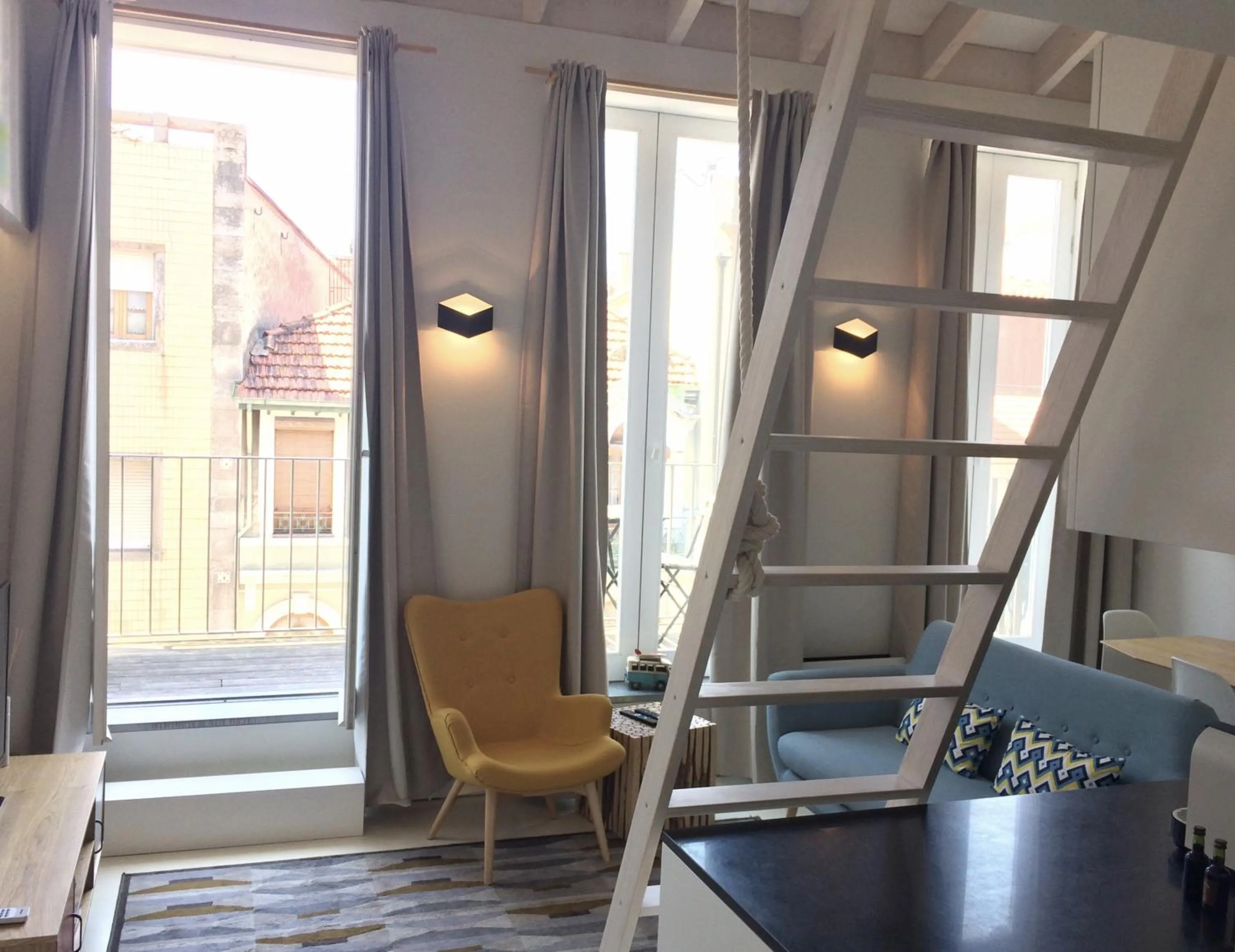 PortoWhite city lofts