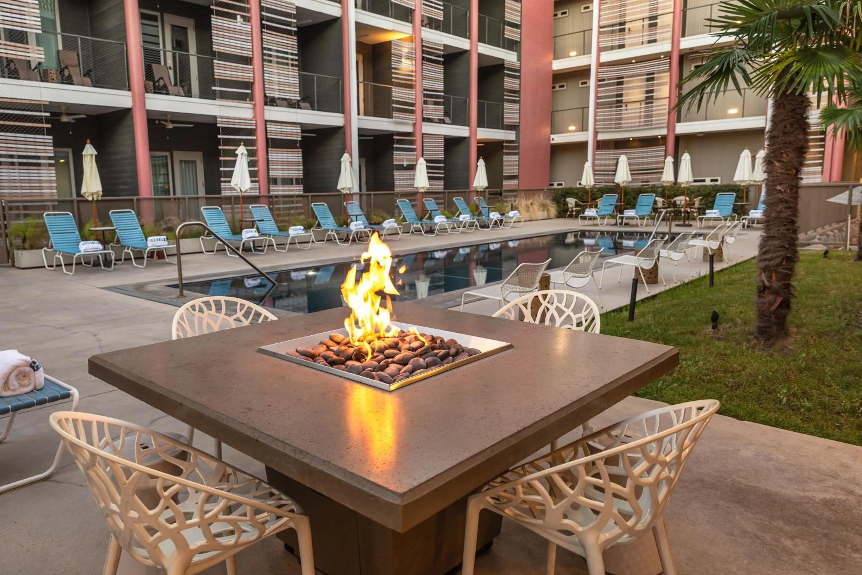 The Cabins at East Austin Hotel