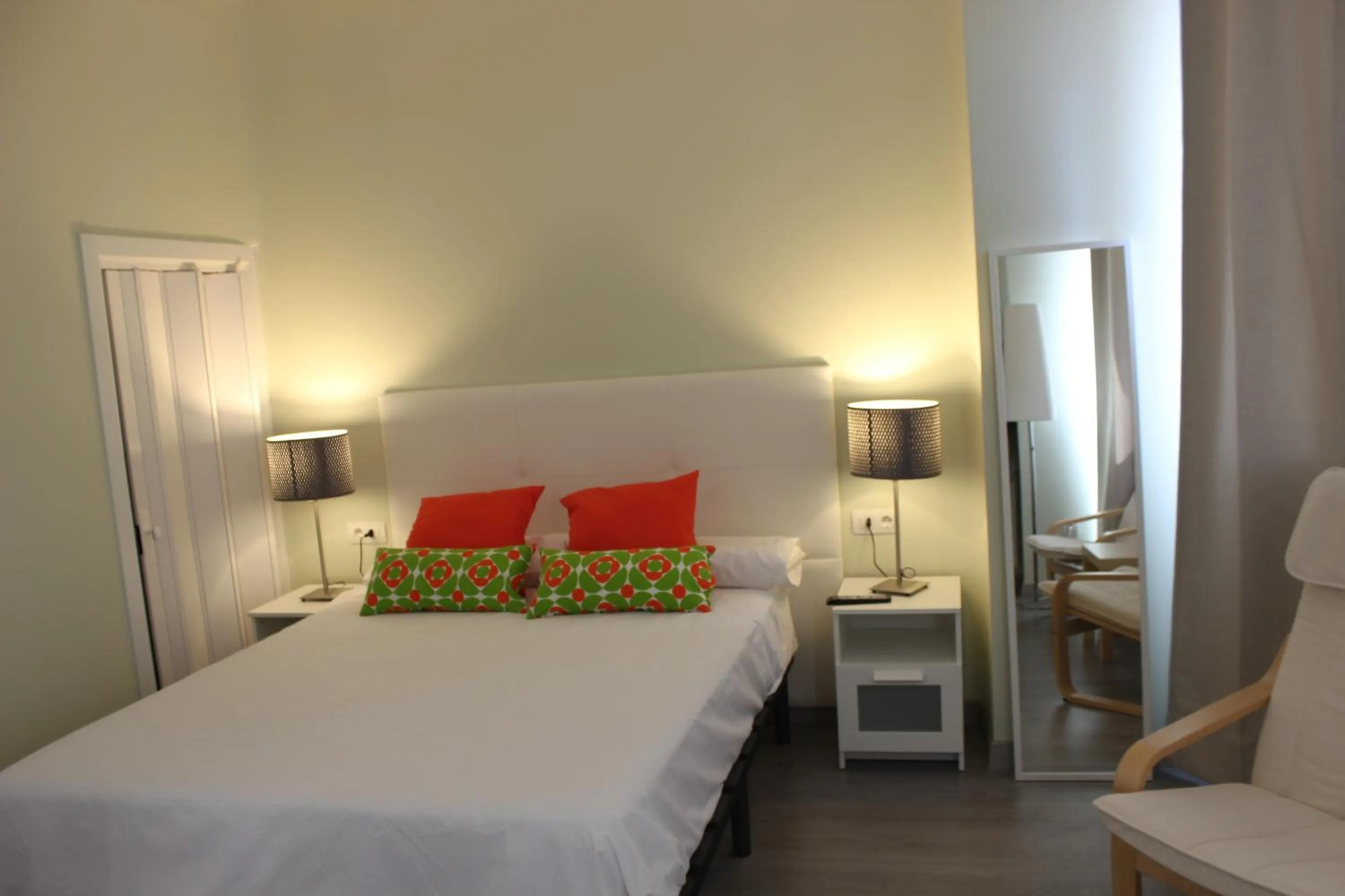 Photo of the whole room, Bed in Hotel Valle del Oja