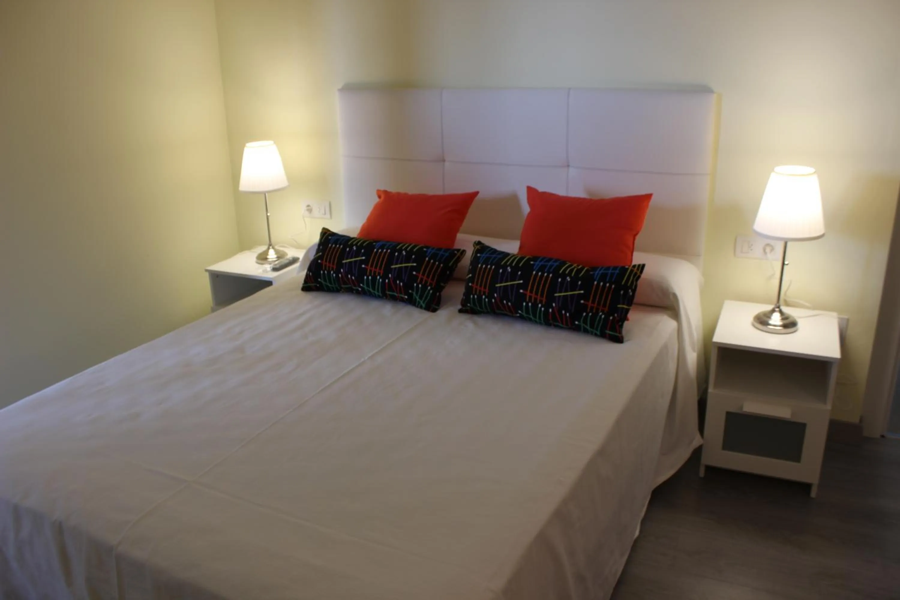 Photo of the whole room, Bed in Hotel Valle del Oja