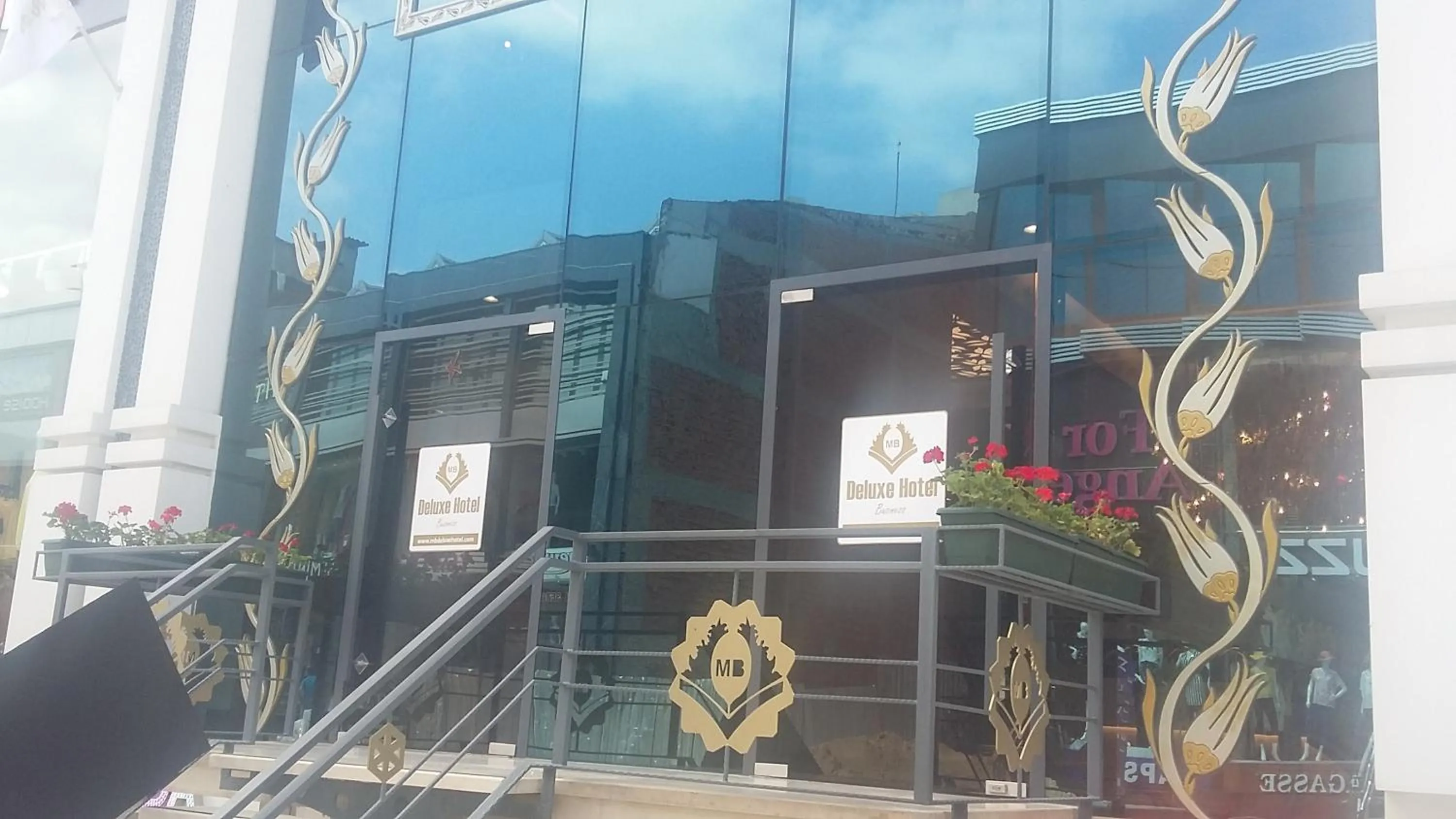 Facade/entrance, Balcony/Terrace in MB Deluxe Hotel