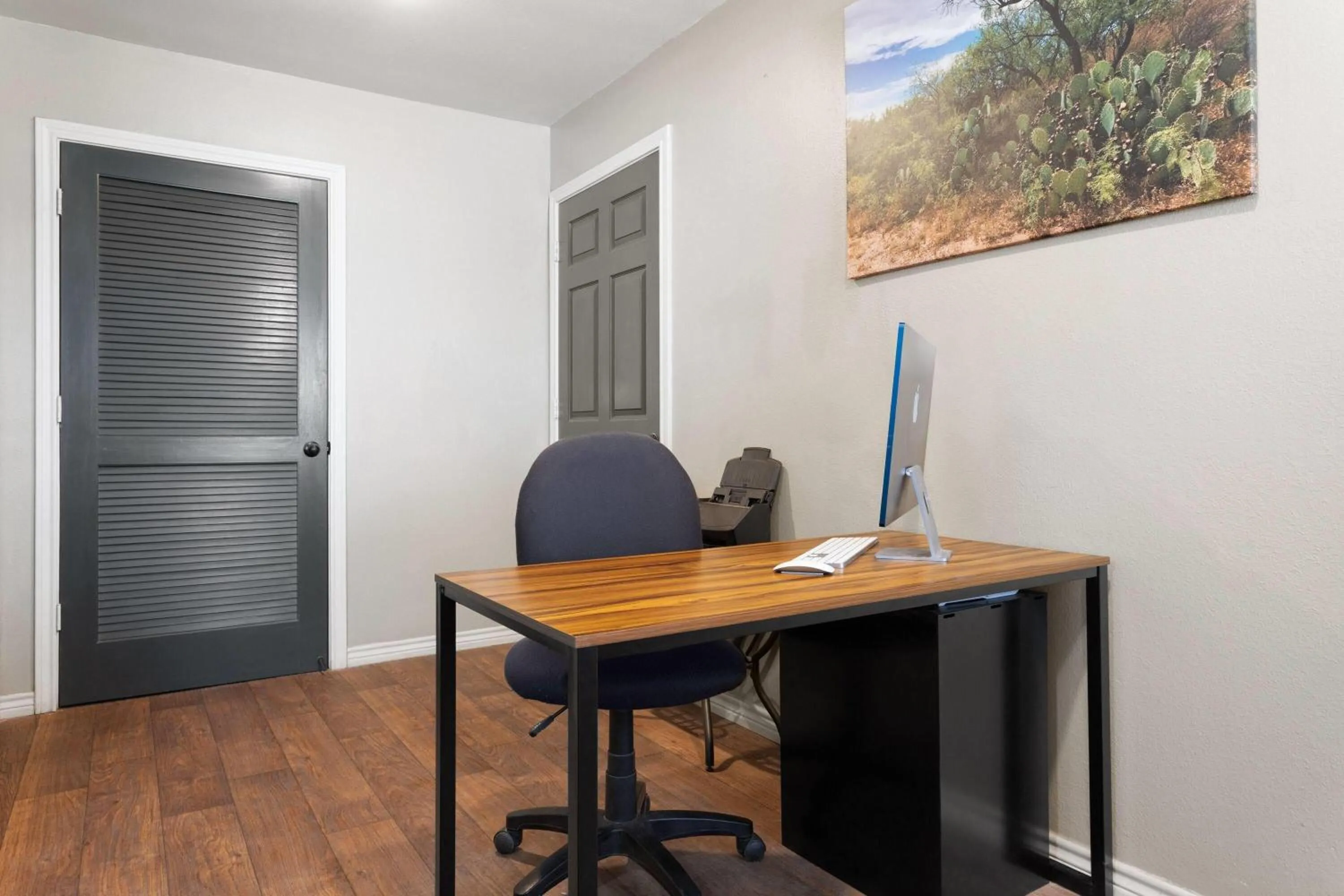 Lobby or reception in Eagle's Den Suites Big Spring a Travelodge by Wyndham