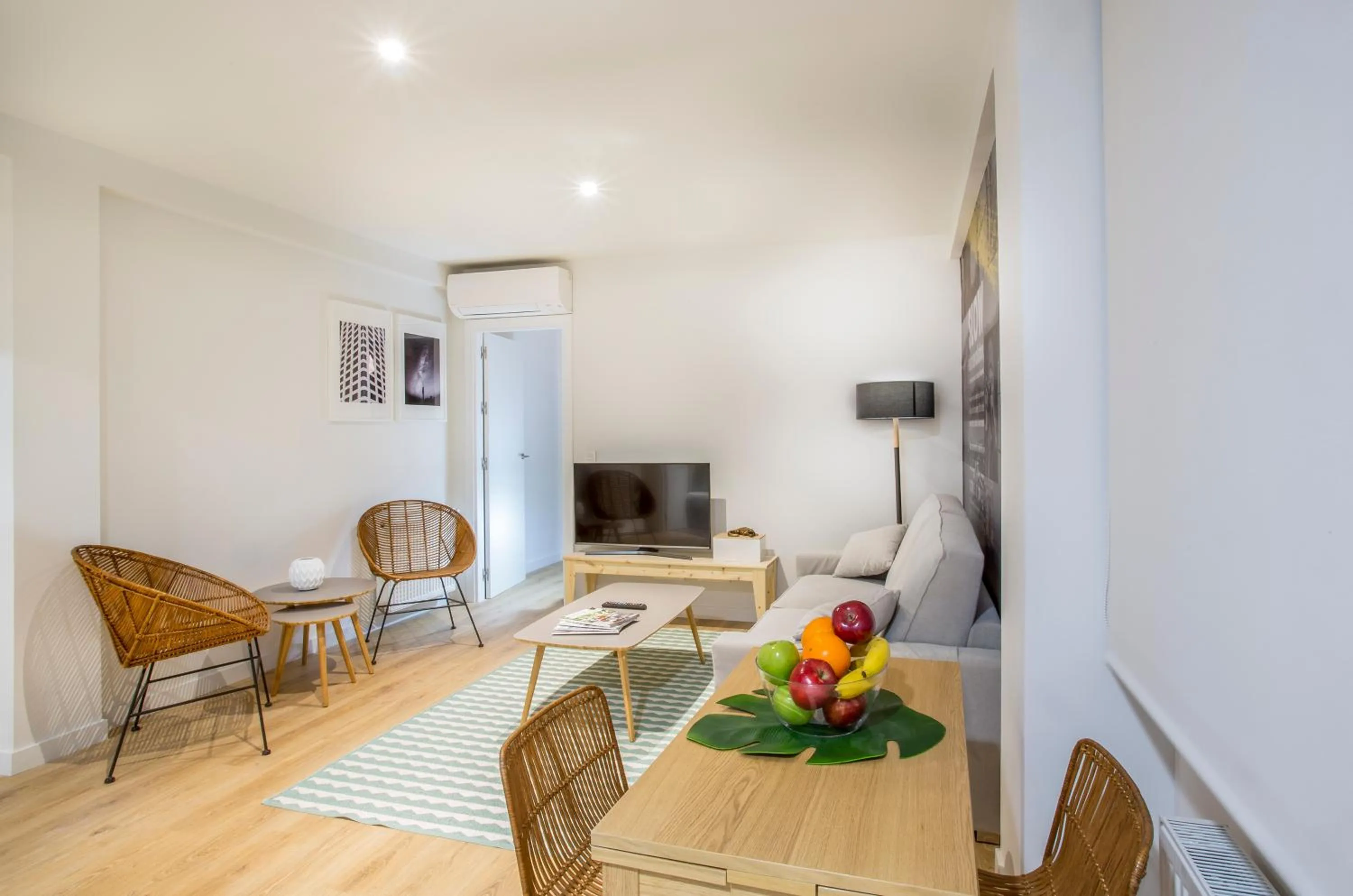 Living room in Slow Suites Luchana