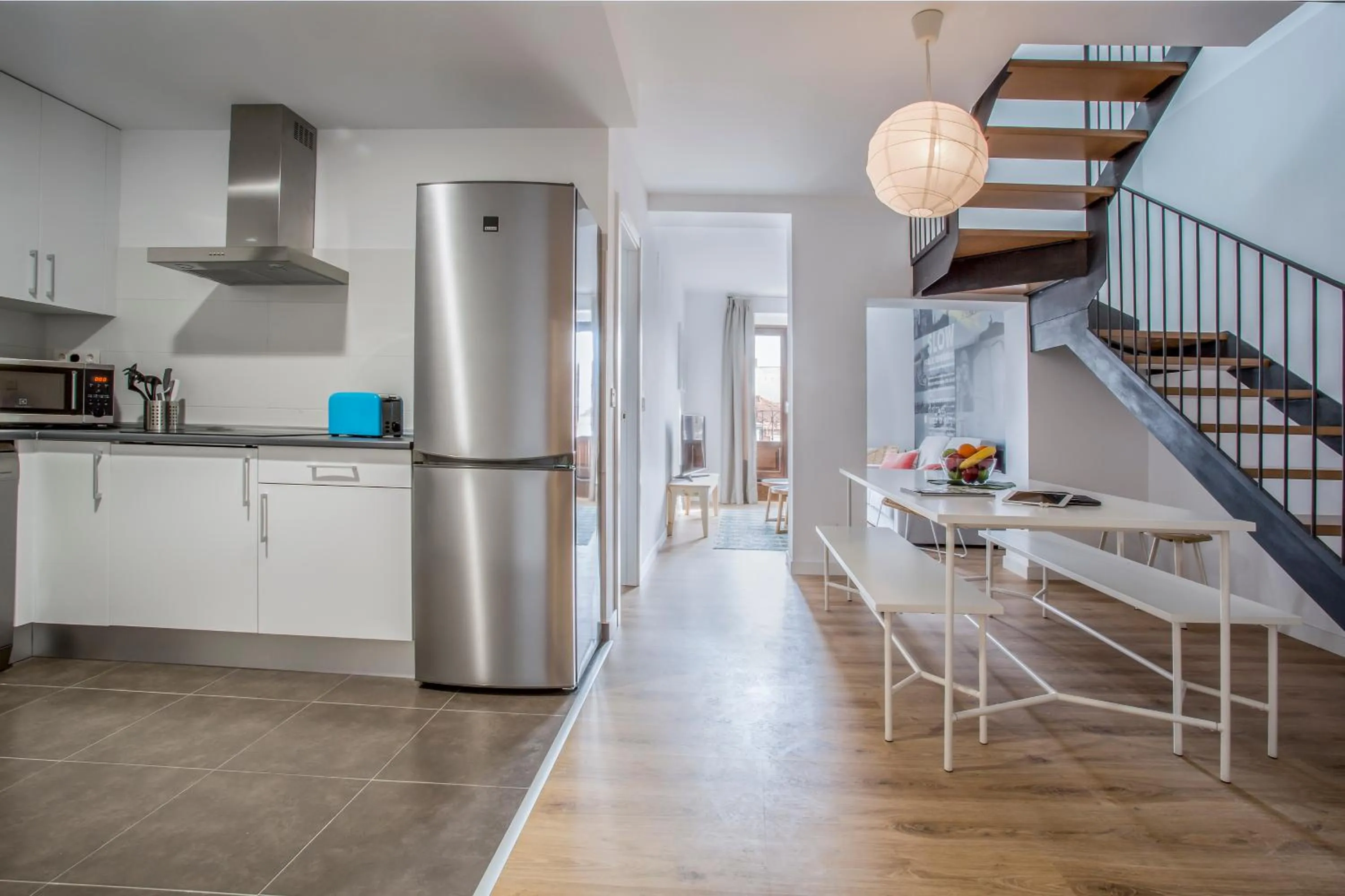 Dining area in Slow Suites Luchana