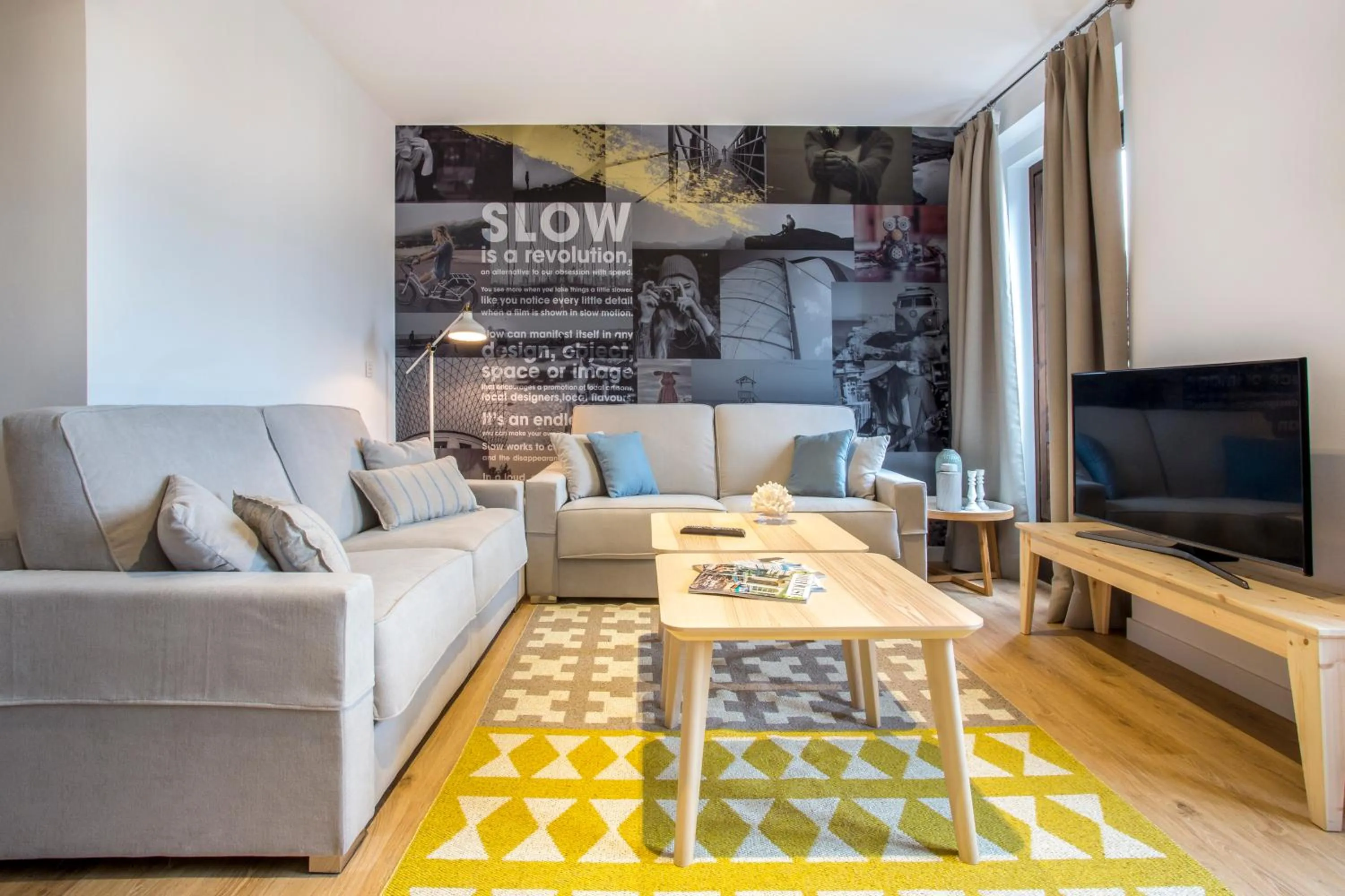 TV and multimedia in Slow Suites Luchana