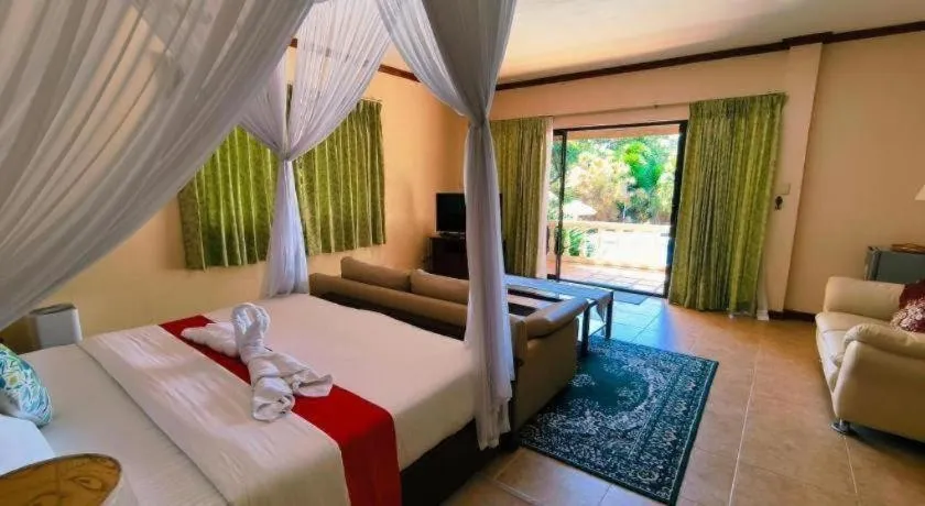 Bed in Ogtong Cave Resort