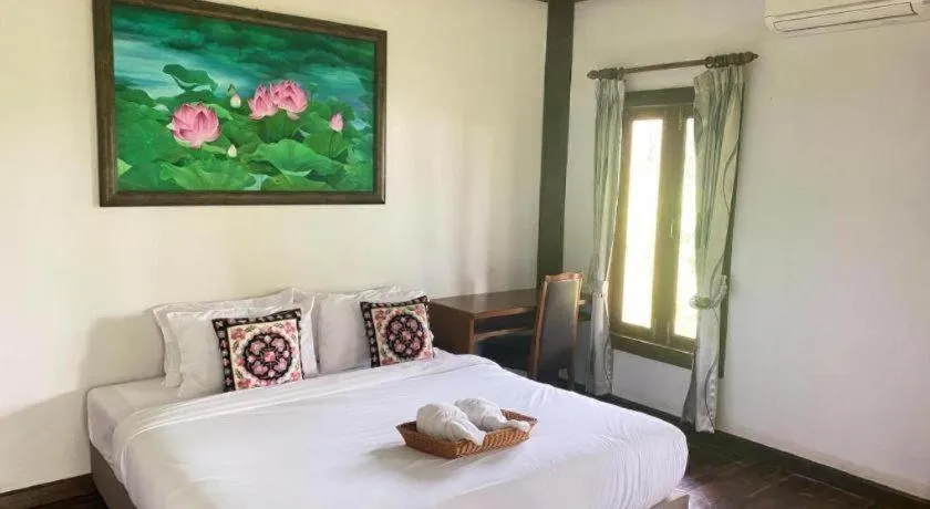 Bed in Khaopubpa Resort