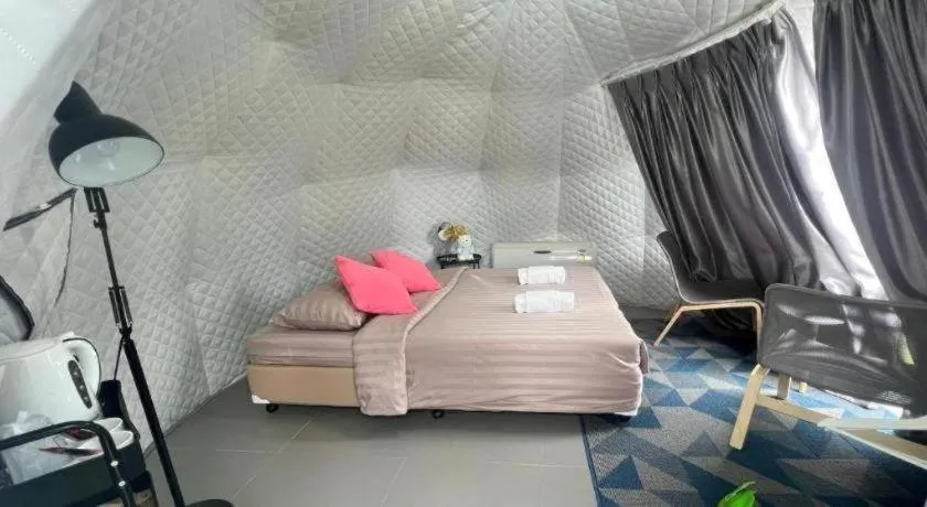 Bed in Stratus Resort