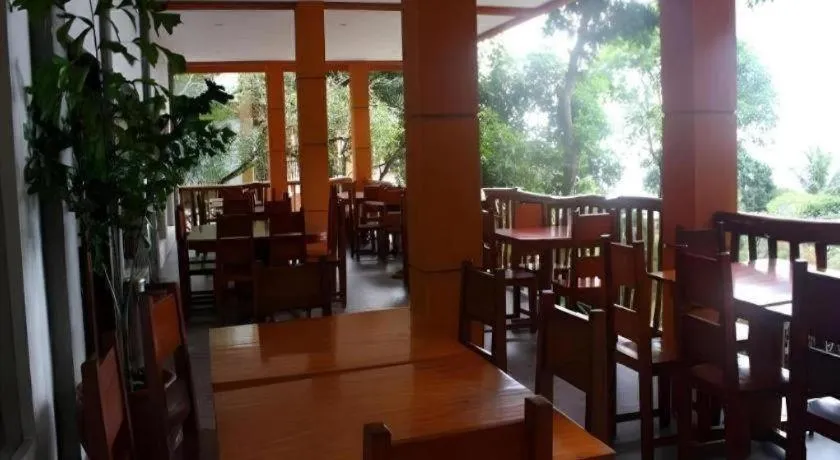 Tamaraw Beach Resort