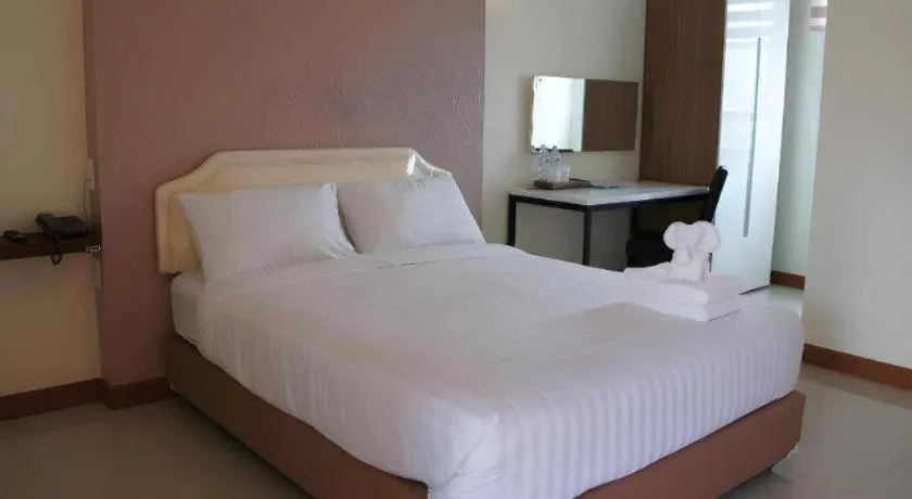 Bed in Chada View Resort