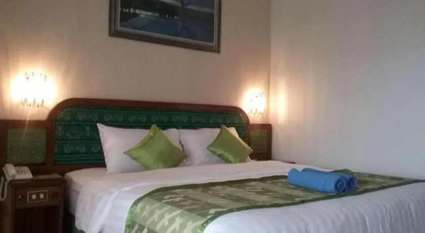 Bed in Parapat View Hotel