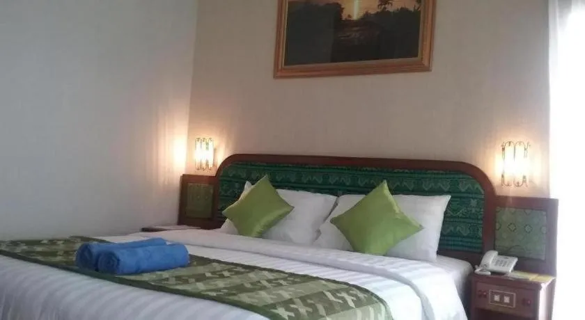 Bed in Parapat View Hotel