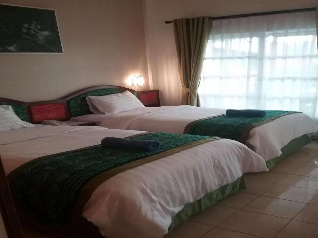 Bed in Parapat View Hotel