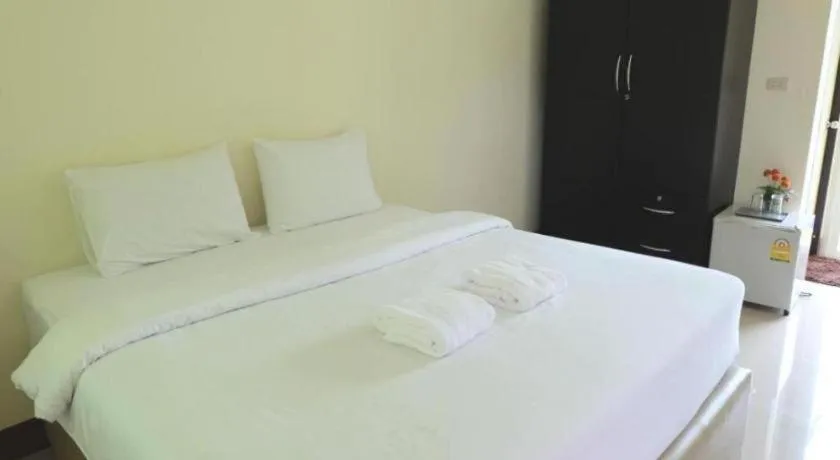Bed in Akesasithorn Resort