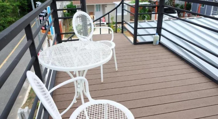 Baan Cha-lier Sook Bangsaray