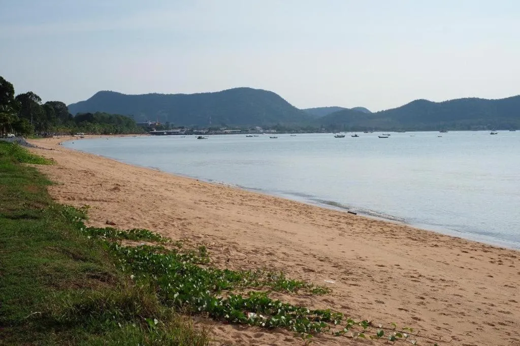 Baan Cha-lier Sook Bangsaray