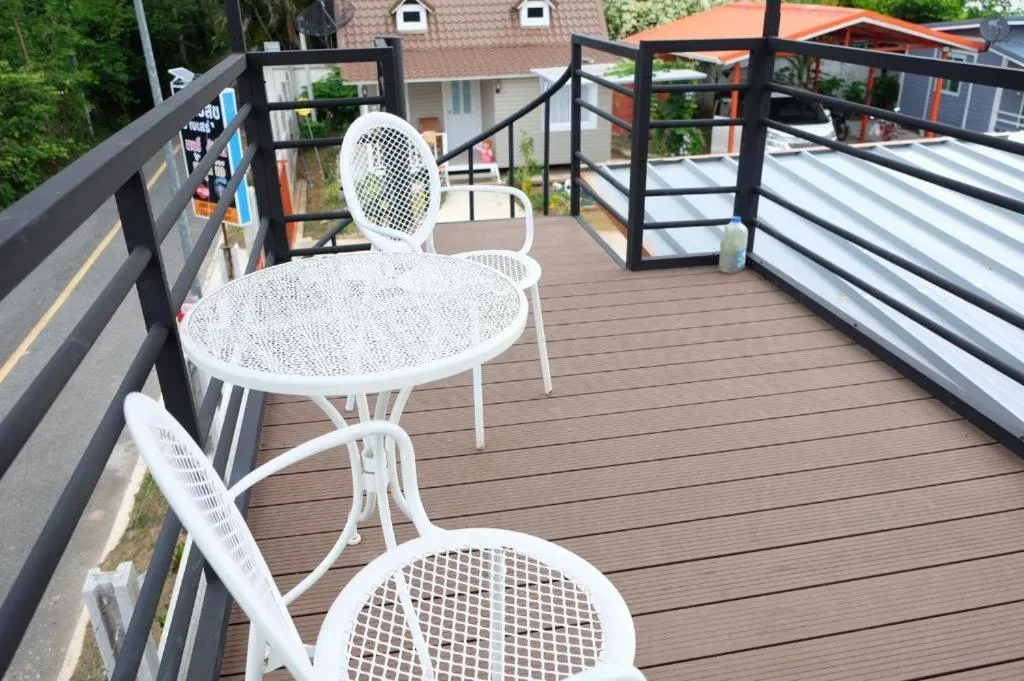 Baan Cha-lier Sook Bangsaray