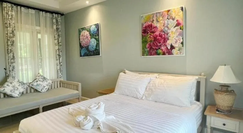 Bed in SailomResortKhaoyai