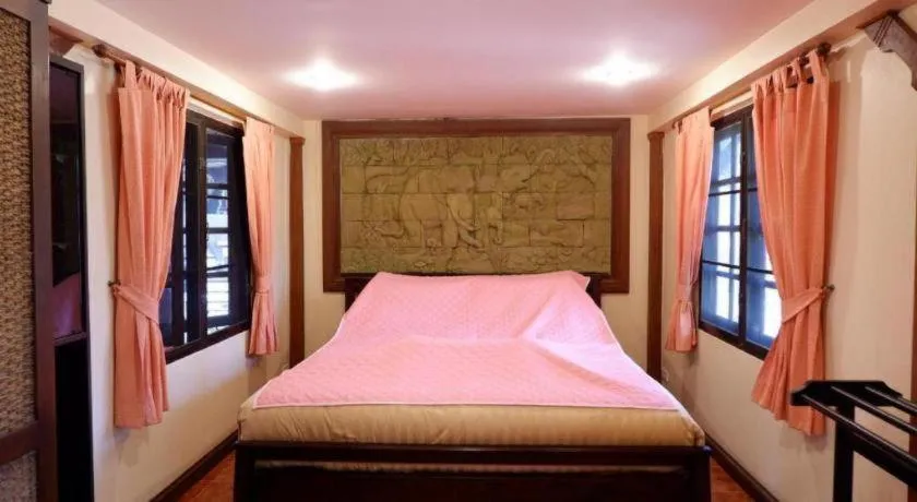 Bed in SailomResortKhaoyai