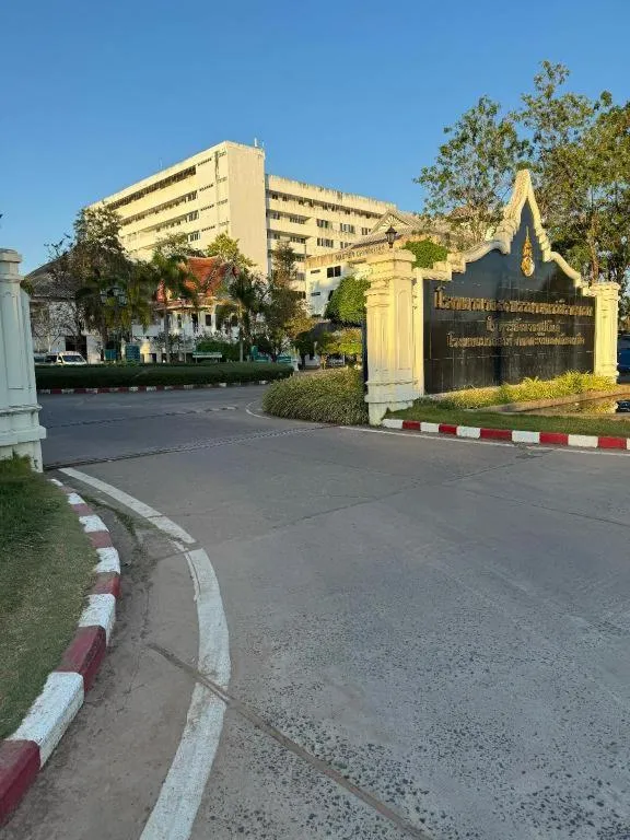 Sunshine Rest Resort