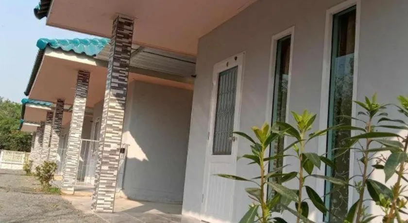 Sunshine Rest Resort