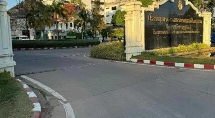 Sunshine Rest Resort