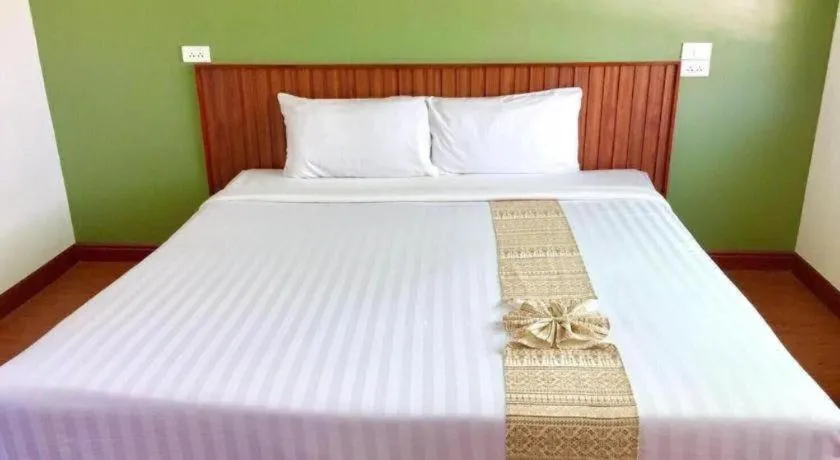 Bed in Suanpa Resort
