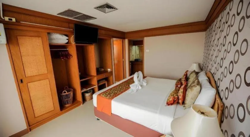 Bed in Haad Kaew Resort Songkhla