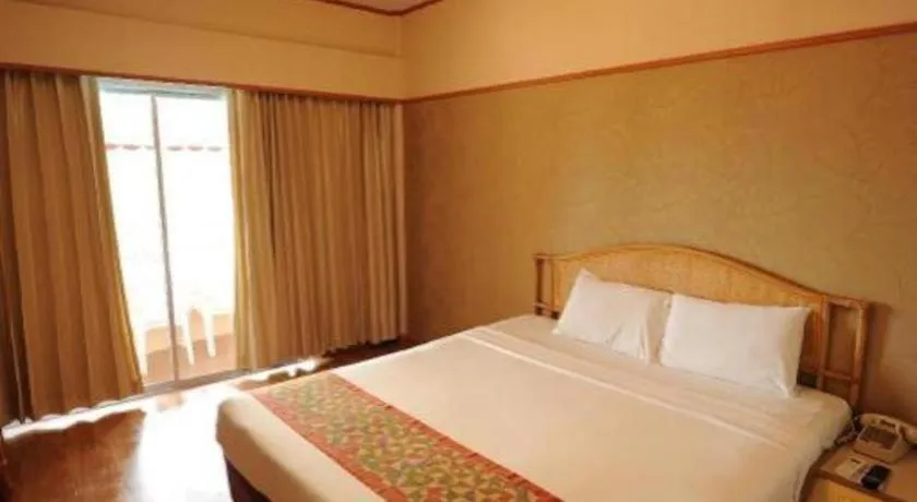 Bed in Haad Kaew Resort Songkhla