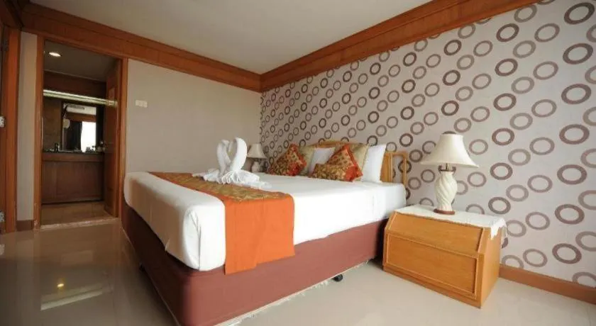 Bed in Haad Kaew Resort Songkhla