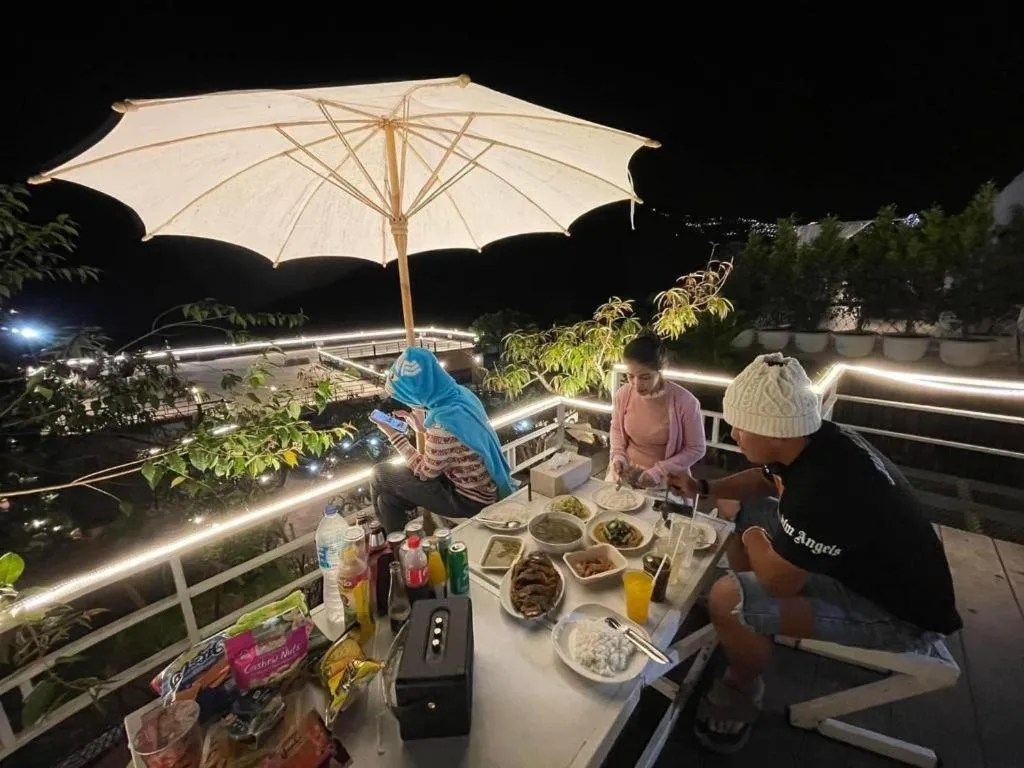 Eden garden resort at Monjam