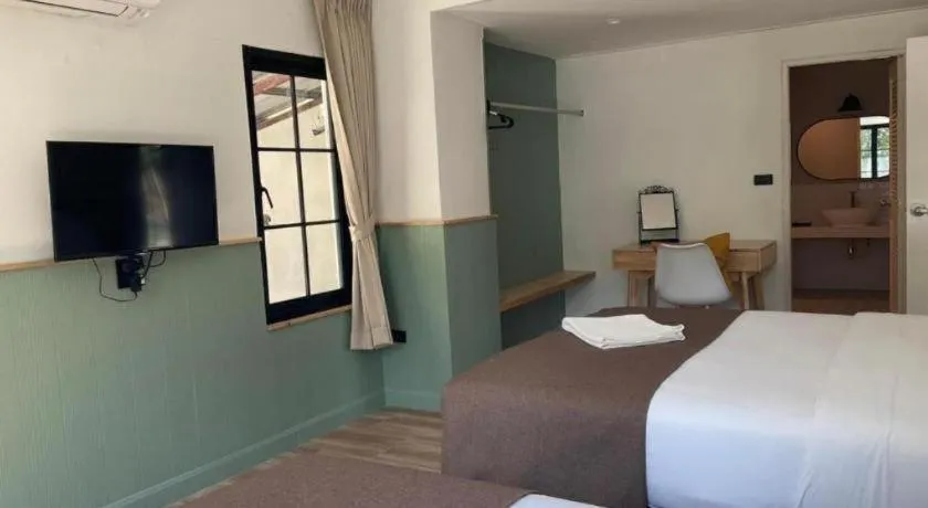 Bed in Home and Hill Resort