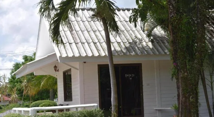 Home and Hill Resort