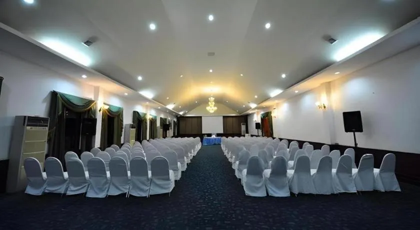 Home and Hill Resort