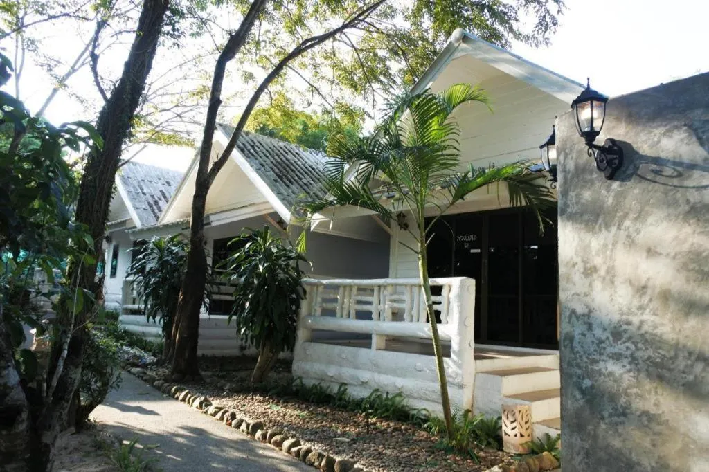 Home and Hill Resort