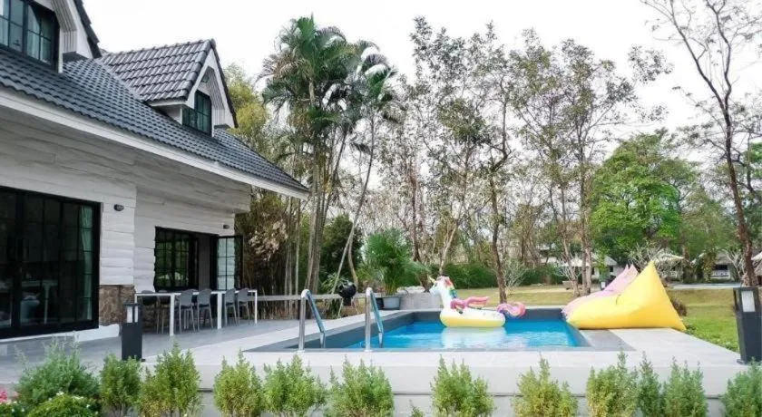 Home and Hill Resort