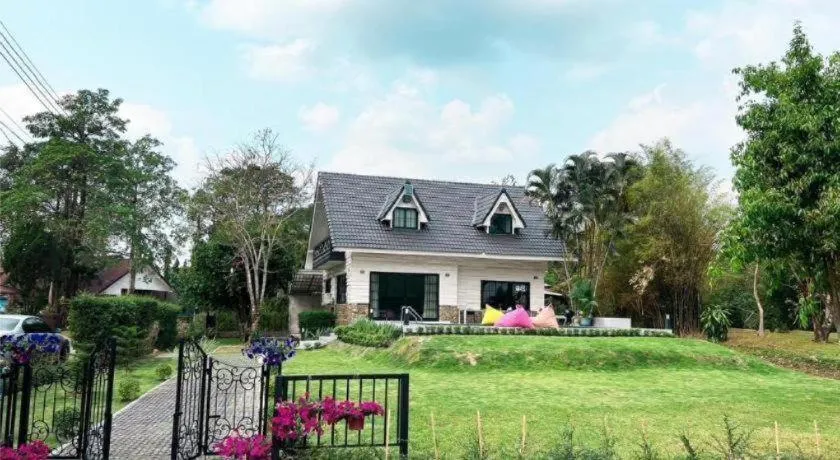 Home and Hill Resort